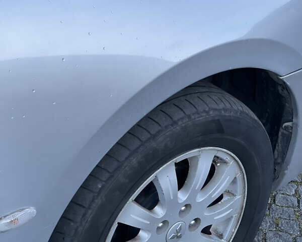 Серый Мицубиси Галант, объемом двигателя 2.4 л и пробегом 271 тыс. км за 3999 $, фото 17 на Automoto.ua