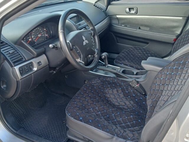 Сірий Міцубісі Галант, об'ємом двигуна 2.4 л та пробігом 276 тис. км за 7200 $, фото 4 на Automoto.ua