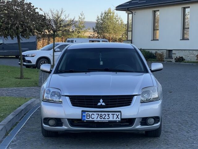 Серый Мицубиси Галант, объемом двигателя 2.4 л и пробегом 271 тыс. км за 3999 $, фото 2 на Automoto.ua