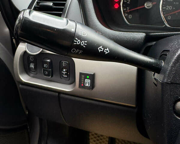 Серый Мицубиси Галант, объемом двигателя 2.4 л и пробегом 398 тыс. км за 4950 $, фото 43 на Automoto.ua