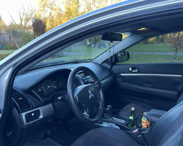 Серый Мицубиси Галант, объемом двигателя 2.4 л и пробегом 271 тыс. км за 3999 $, фото 35 на Automoto.ua