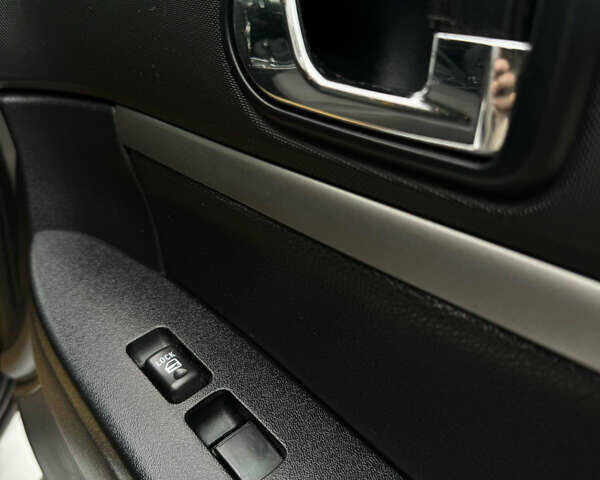 Серый Мицубиси Галант, объемом двигателя 2.4 л и пробегом 398 тыс. км за 4950 $, фото 45 на Automoto.ua