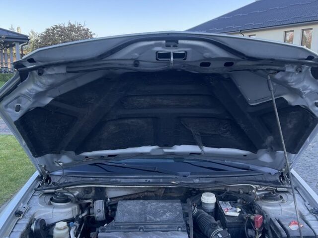 Серый Мицубиси Галант, объемом двигателя 2.4 л и пробегом 271 тыс. км за 3999 $, фото 23 на Automoto.ua