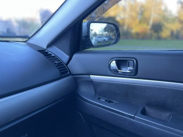 Серый Мицубиси Галант, объемом двигателя 2.4 л и пробегом 271 тыс. км за 3999 $, фото 21 на Automoto.ua