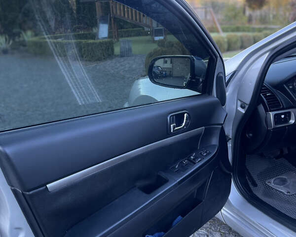 Серый Мицубиси Галант, объемом двигателя 2.4 л и пробегом 271 тыс. км за 3999 $, фото 36 на Automoto.ua