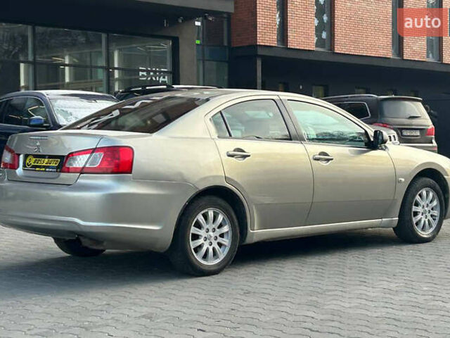 Серый Мицубиси Галант, объемом двигателя 2.4 л и пробегом 285 тыс. км за 6200 $, фото 5 на Automoto.ua