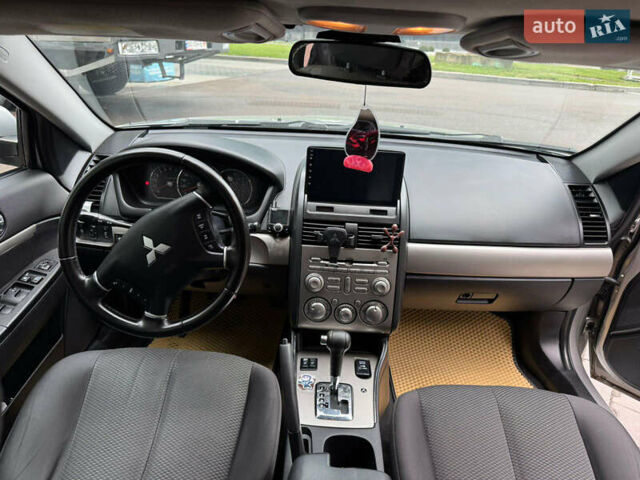 Серый Мицубиси Галант, объемом двигателя 2.4 л и пробегом 398 тыс. км за 4950 $, фото 26 на Automoto.ua