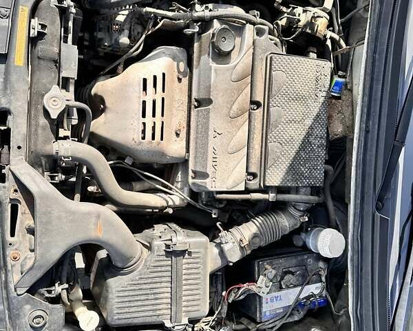 Сірий Міцубісі Галант, об'ємом двигуна 2.38 л та пробігом 221 тис. км за 5990 $, фото 43 на Automoto.ua