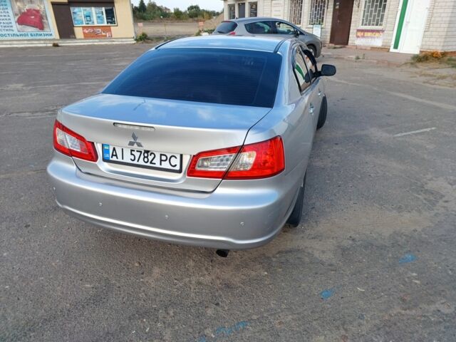 Сірий Міцубісі Галант, об'ємом двигуна 2.4 л та пробігом 297 тис. км за 6000 $, фото 3 на Automoto.ua