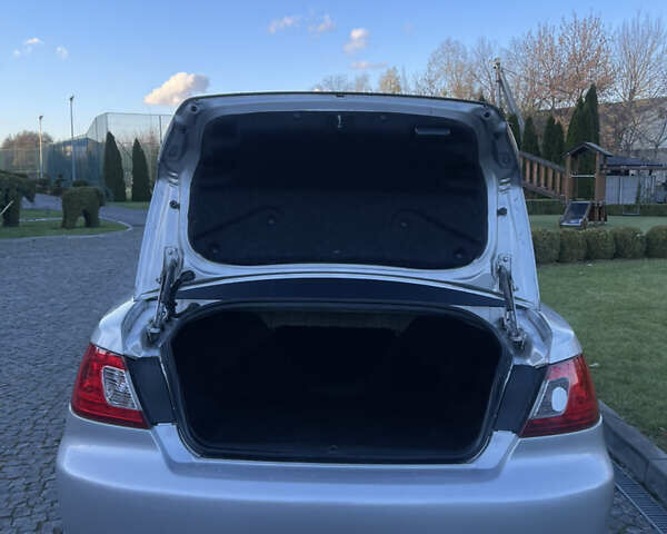 Серый Мицубиси Галант, объемом двигателя 2.4 л и пробегом 271 тыс. км за 3999 $, фото 23 на Automoto.ua