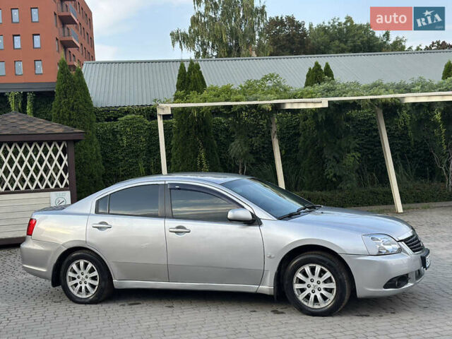 Сірий Міцубісі Галант, об'ємом двигуна 2.4 л та пробігом 300 тис. км за 3900 $, фото 14 на Automoto.ua