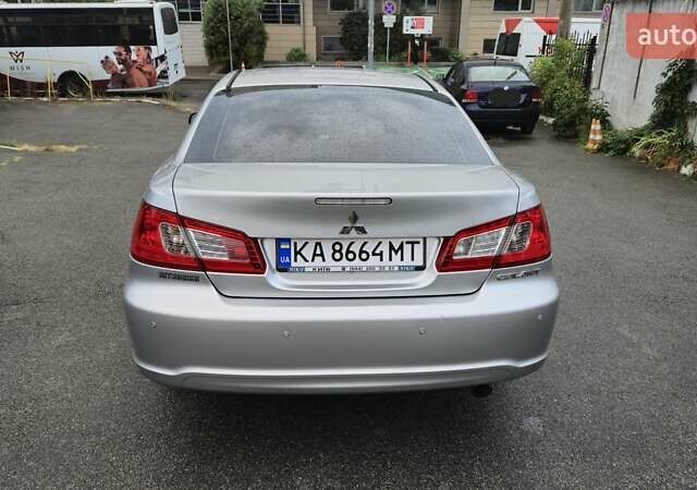 Сірий Міцубісі Галант, об'ємом двигуна 2.4 л та пробігом 181 тис. км за 6500 $, фото 2 на Automoto.ua