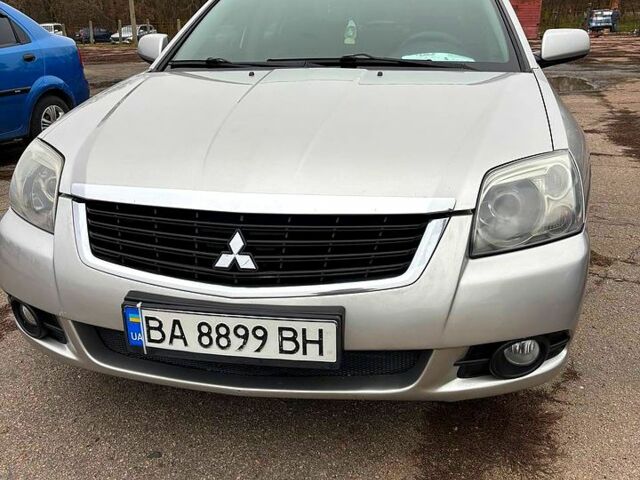 Серый Мицубиси Галант, объемом двигателя 2.4 л и пробегом 245 тыс. км за 5700 $, фото 6 на Automoto.ua