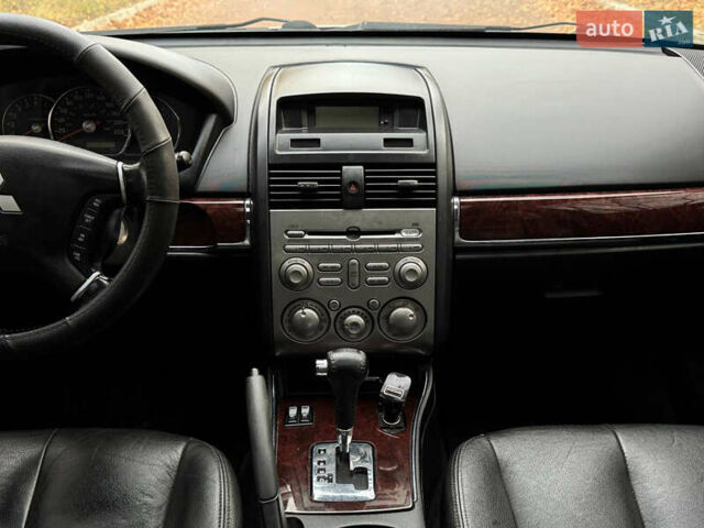 Серый Мицубиси Галант, объемом двигателя 2.38 л и пробегом 267 тыс. км за 3900 $, фото 3 на Automoto.ua