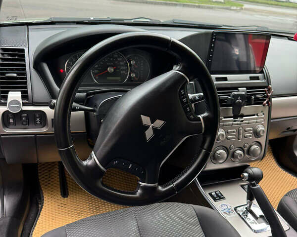 Серый Мицубиси Галант, объемом двигателя 2.4 л и пробегом 398 тыс. км за 4950 $, фото 35 на Automoto.ua