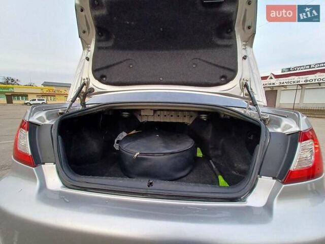 Серый Мицубиси Галант, объемом двигателя 2.4 л и пробегом 297 тыс. км за 6000 $, фото 5 на Automoto.ua