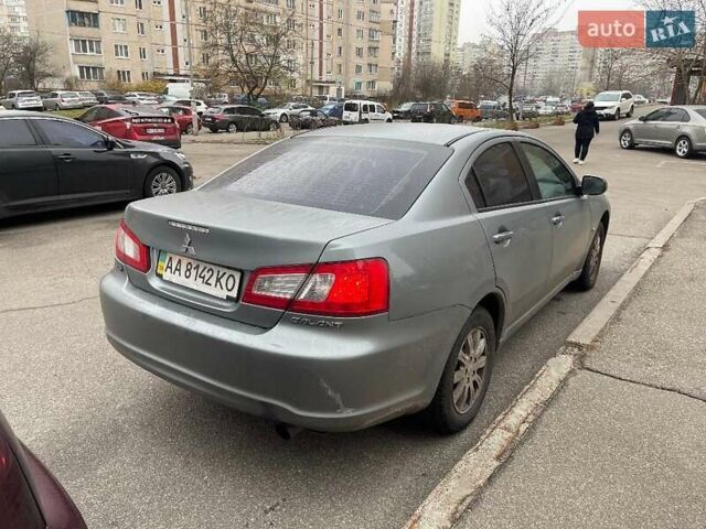 Серый Мицубиси Галант, объемом двигателя 0 л и пробегом 326 тыс. км за 5000 $, фото 2 на Automoto.ua