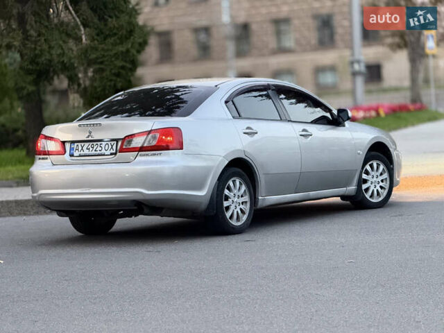 Сірий Міцубісі Галант, об'ємом двигуна 2.4 л та пробігом 279 тис. км за 5750 $, фото 14 на Automoto.ua