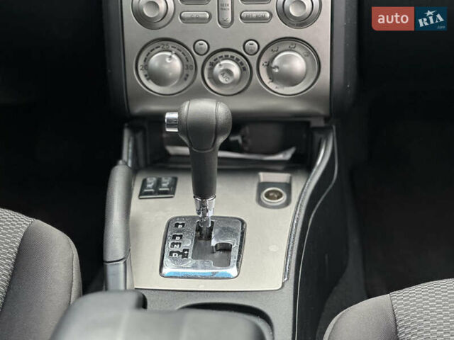 Мицубиси Галант 2009 в Львове на Automoto.ua Серый Мицубиси Галант, объемом двигателя 2.38 л и пробегом 186 тыс. км за 4490 $, фото 15 на Automoto.ua