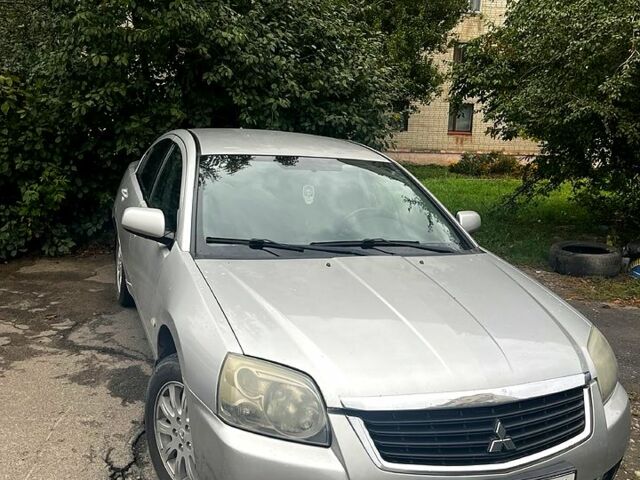 Серый Мицубиси Галант, объемом двигателя 2.4 л и пробегом 245 тыс. км за 5500 $, фото 3 на Automoto.ua