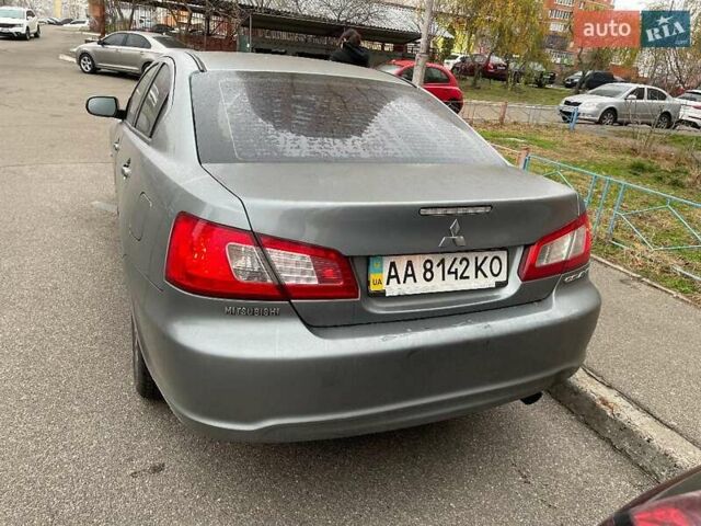 Серый Мицубиси Галант, объемом двигателя 0 л и пробегом 326 тыс. км за 5000 $, фото 1 на Automoto.ua