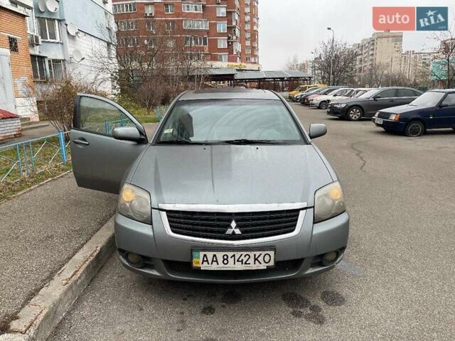 Серый Мицубиси Галант, объемом двигателя 0 л и пробегом 326 тыс. км за 5000 $, фото 3 на Automoto.ua