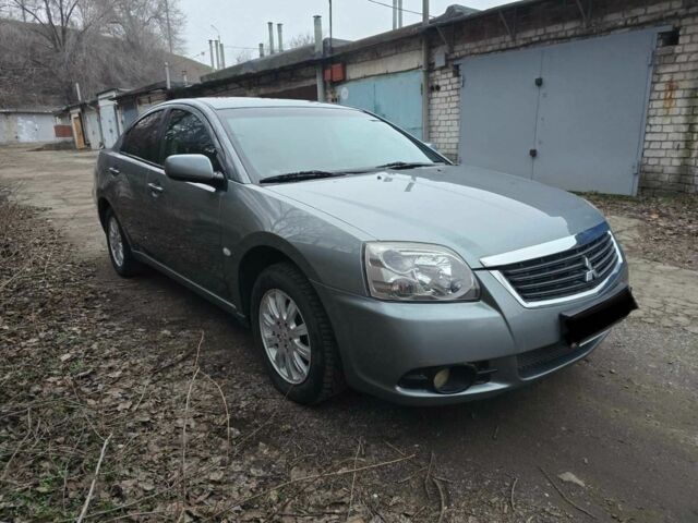 Серый Мицубиси Галант, объемом двигателя 2.4 л и пробегом 182 тыс. км за 6100 $, фото 4 на Automoto.ua