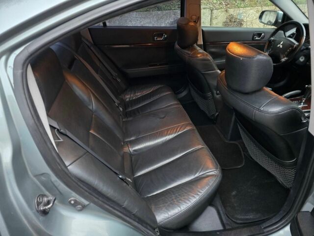 Серый Мицубиси Галант, объемом двигателя 2.4 л и пробегом 182 тыс. км за 6100 $, фото 11 на Automoto.ua