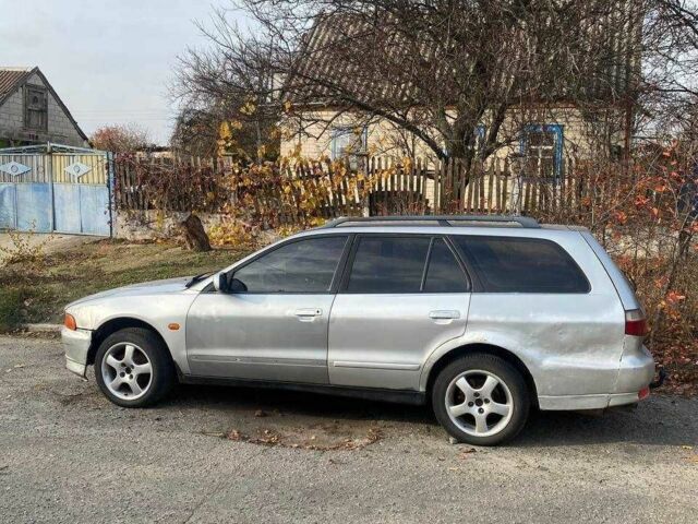 Серый Мицубиси Галант, объемом двигателя 2 л и пробегом 300 тыс. км за 600 $, фото 2 на Automoto.ua