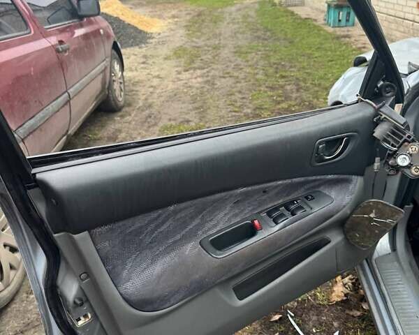 Сірий Міцубісі Галант, об'ємом двигуна 2.5 л та пробігом 400 тис. км за 500 $, фото 3 на Automoto.ua