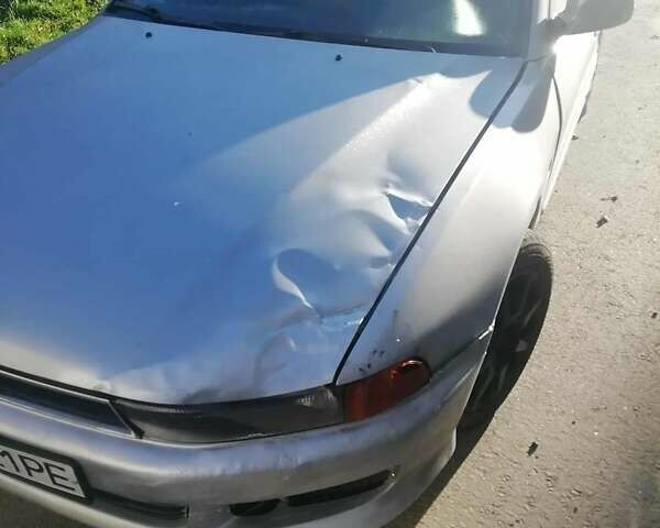 Серый Мицубиси Галант, объемом двигателя 2 л и пробегом 500 тыс. км за 1800 $, фото 1 на Automoto.ua