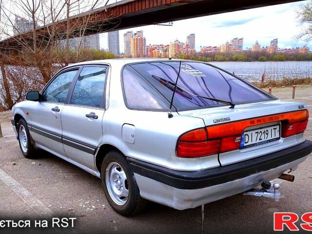 Серый Мицубиси Галант, объемом двигателя 2 л и пробегом 329 тыс. км за 1500 $, фото 10 на Automoto.ua