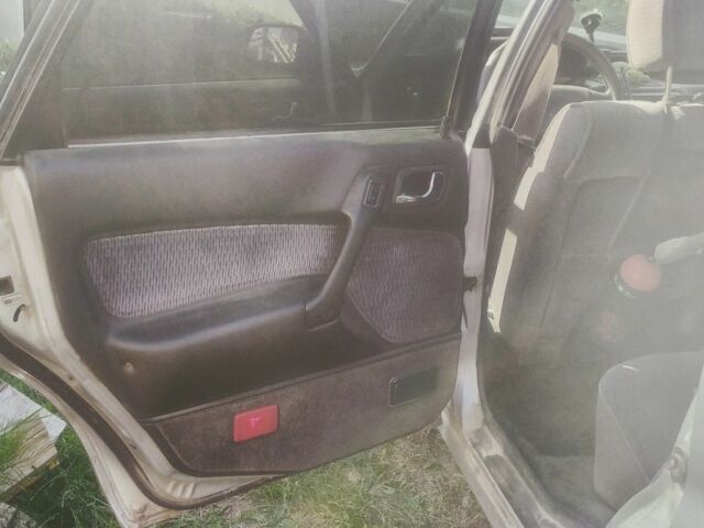 Серый Мицубиси Галант, объемом двигателя 2 л и пробегом 360 тыс. км за 2000 $, фото 8 на Automoto.ua