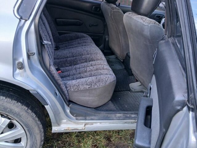 Серый Мицубиси Галант, объемом двигателя 2 л и пробегом 300 тыс. км за 1500 $, фото 4 на Automoto.ua