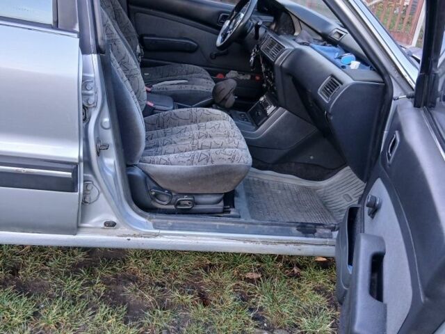 Серый Мицубиси Галант, объемом двигателя 2 л и пробегом 300 тыс. км за 1500 $, фото 5 на Automoto.ua