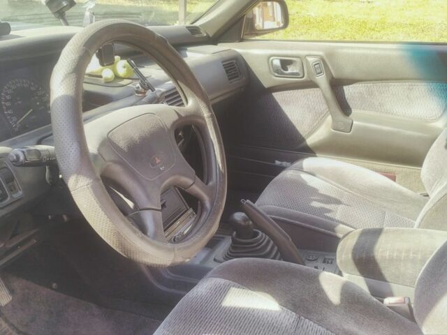 Серый Мицубиси Галант, объемом двигателя 2 л и пробегом 360 тыс. км за 2000 $, фото 5 на Automoto.ua