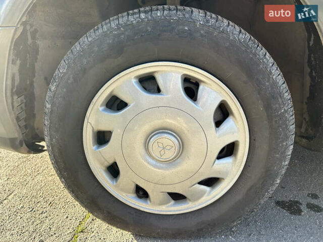 Серый Мицубиси Галант, объемом двигателя 2 л и пробегом 296 тыс. км за 2100 $, фото 11 на Automoto.ua