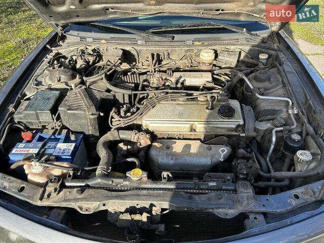 Серый Мицубиси Галант, объемом двигателя 2 л и пробегом 296 тыс. км за 2100 $, фото 6 на Automoto.ua