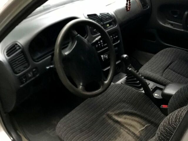 Сірий Міцубісі Галант, об'ємом двигуна 2 л та пробігом 350 тис. км за 2150 $, фото 3 на Automoto.ua