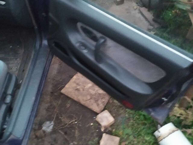 Синий Мицубиси Галант, объемом двигателя 1.8 л и пробегом 300 тыс. км за 1900 $, фото 7 на Automoto.ua