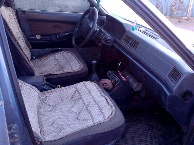 Синій Міцубісі Галант, об'ємом двигуна 1.8 л та пробігом 200 тис. км за 600 $, фото 2 на Automoto.ua