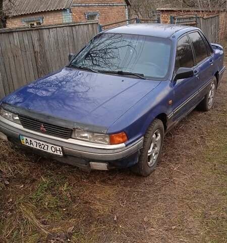 Синий Мицубиси Галант, объемом двигателя 1.8 л и пробегом 500 тыс. км за 1000 $, фото 2 на Automoto.ua