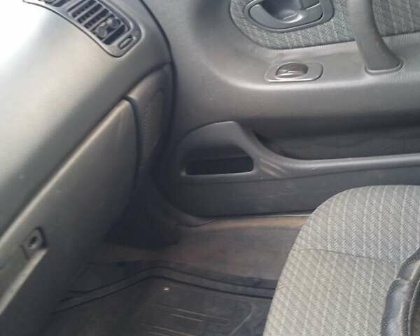 Синий Мицубиси Галант, объемом двигателя 2 л и пробегом 111 тыс. км за 700 $, фото 1 на Automoto.ua