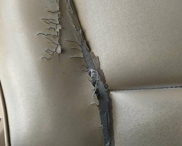 Синий Мицубиси Галант, объемом двигателя 2.5 л и пробегом 300 тыс. км за 3700 $, фото 11 на Automoto.ua