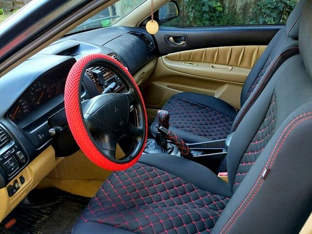 Синий Мицубиси Галант, объемом двигателя 2.5 л и пробегом 350 тыс. км за 2500 $, фото 5 на Automoto.ua