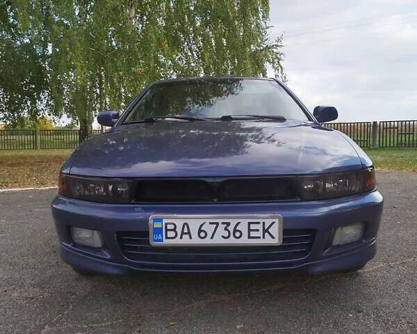 Синий Мицубиси Галант, объемом двигателя 2.5 л и пробегом 300 тыс. км за 3700 $, фото 1 на Automoto.ua