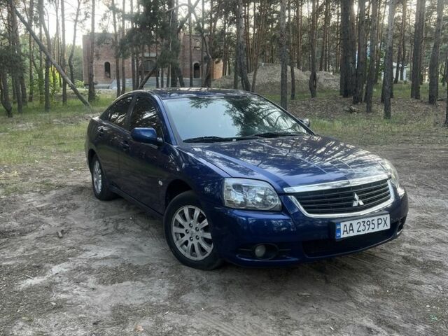 Синий Мицубиси Галант, объемом двигателя 2.4 л и пробегом 260 тыс. км за 4000 $, фото 5 на Automoto.ua