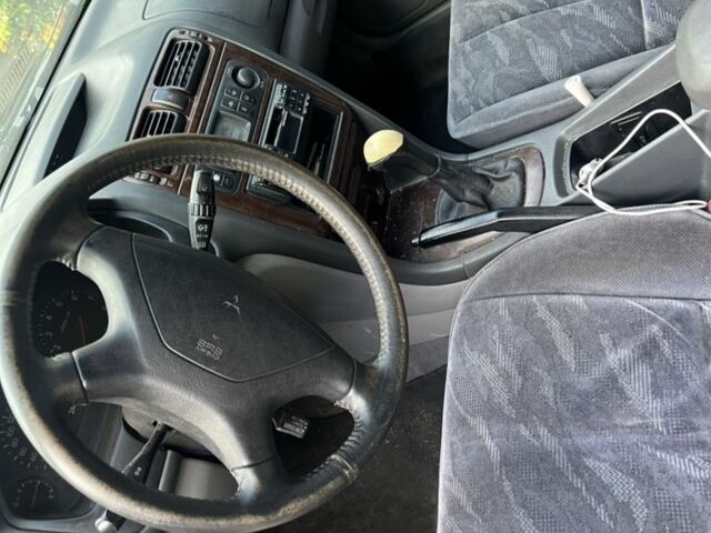 Синий Мицубиси Галант, объемом двигателя 2.5 л и пробегом 320 тыс. км за 1600 $, фото 6 на Automoto.ua