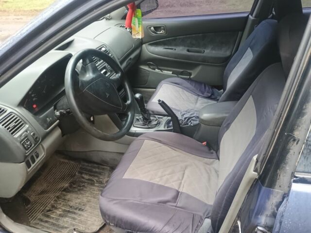 Синий Мицубиси Галант, объемом двигателя 2 л и пробегом 400 тыс. км за 1600 $, фото 2 на Automoto.ua