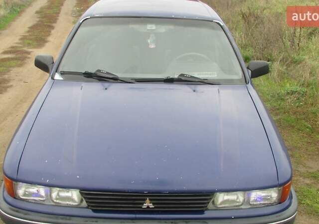 Синий Мицубиси Галант, объемом двигателя 2 л и пробегом 310 тыс. км за 1500 $, фото 5 на Automoto.ua